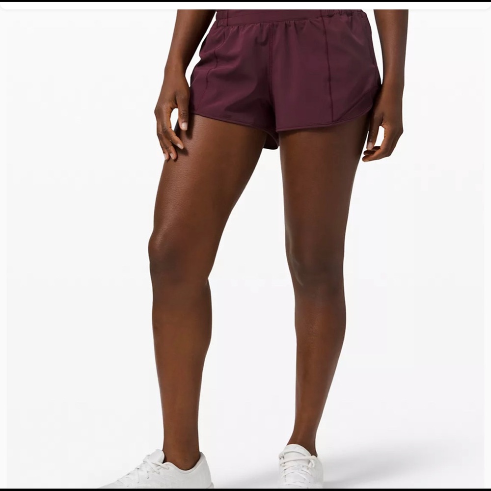 LULULEMON 2.5” MAROON COLORED SHORTS! EXCELLENT CN